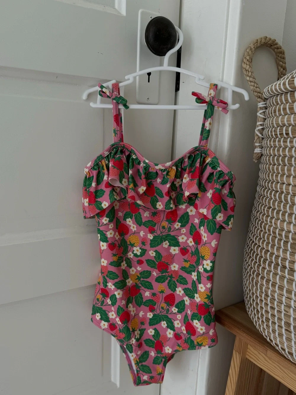❤️ MINI BODEN - Tallulah Frill Bikini Pink Strawberry Patch 🍓